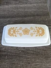 PYREX VINTAGE BUTTERFLY GOLD MILK GLASS BUTTER DISH WITH LID PREOWNED VGUC