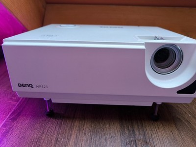 Benq MP523  DLP Projektor XGA 
