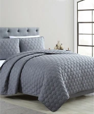 VCNY Home Maxwell Pinsonic Geometric 3 Pc. Quilt Set - KING - Gray