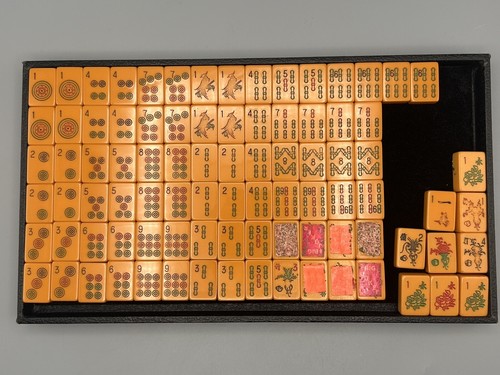 1940's Royal Brand Mahjong with Case, Dealer Chip, Uniform Color Racks - Glossy - Picture 13 of 13