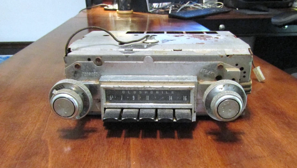 1966 1967 66 67 68 OLDS OLDSMOBILE F85 CUTLASS 442 DELCO AM RADIO - Image 4 of 4