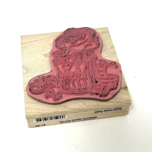 RARE: Sesame Street Rubber Stamp: "Oscar loves Trash" 2007 - Picture 5 of 9