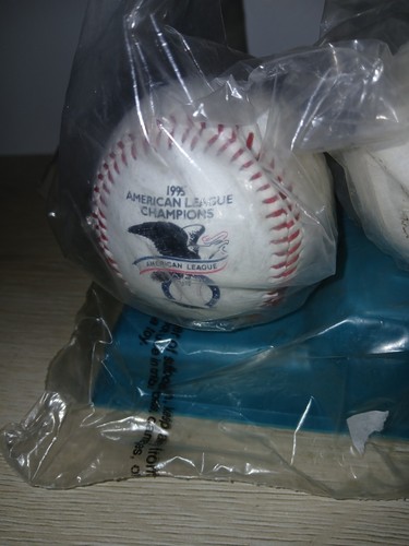 World Series 1995 Fotoballs Season of Dreams McDonalds MLB Indians Vs Braves New - Picture 15 of 19