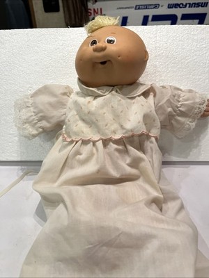 Coleco 1978-1982 14 blonde Hair Brown Eyes Cabbage Patch Doll