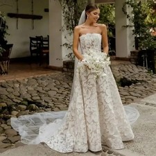 Elegant A-Line Wedding Dresses Off Shoulder Lace Appliques Train Bridal Gowns