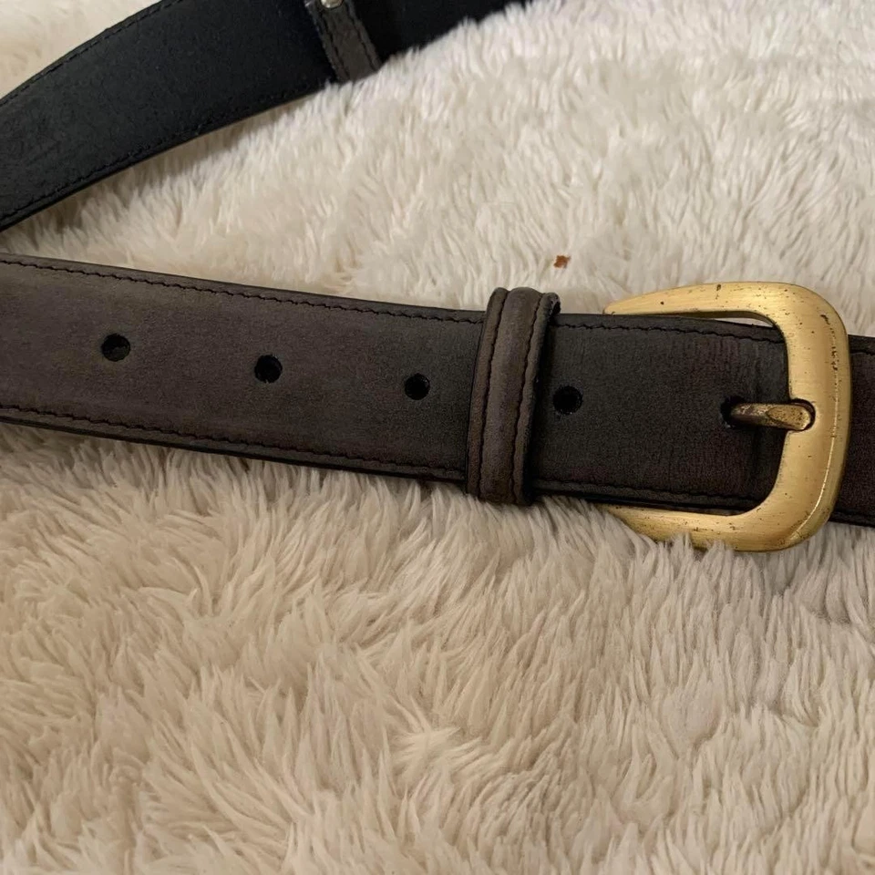 Ferragamo Cinturón Gamuza con Doble Gancini Herrajes Dorado Negro Foto 2 de 4