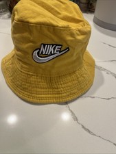 Unisex Nike reversible bucket hat Yellow Small