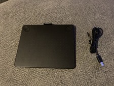 Wacom Black Small Intuos Art Pen and Touch Tablet CTH490AK Working No Pen