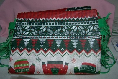 (12) Beautiful Sweater Design Colorful Christmas Gift Bags with Handles NEW Pack