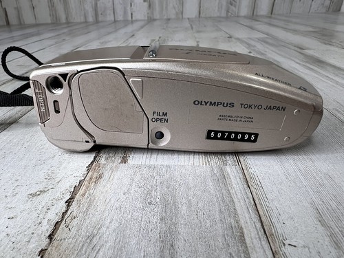 Olympus i Zoom 75 Point & Shoot Compact AF APS Film Camera With Case - Picture 7 of 23
