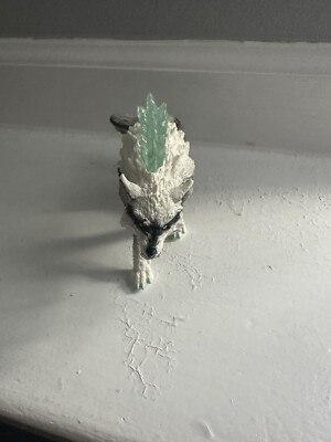 2017 Schleich Eldrador Creatures ICE SNOW WOLF Toy Figure Mythical Fantasy