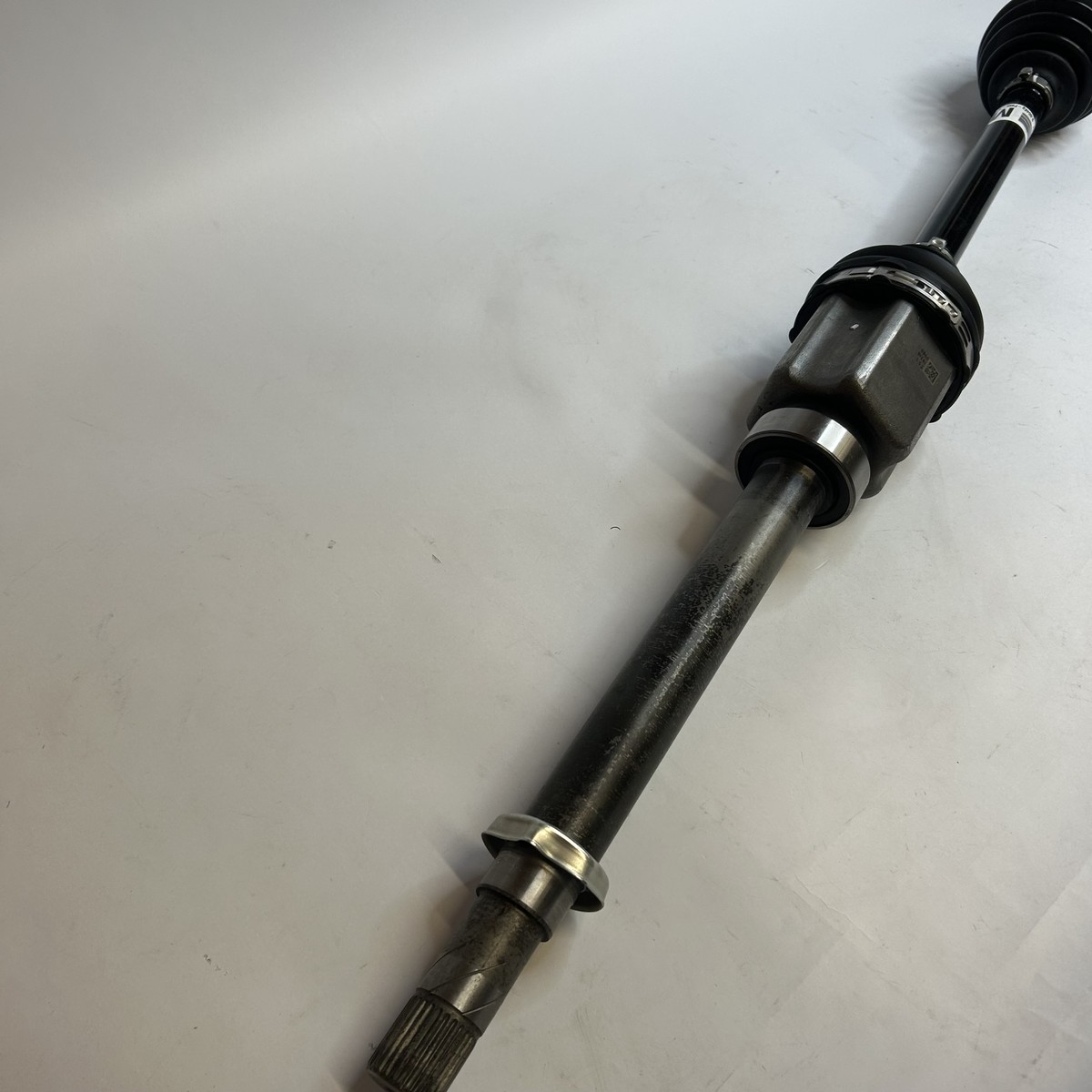 Nissan Qashqai J11 2020-2021 Front Right Driver Driveshaft Genuine