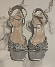 Steve Madden Girls Lucia Silver Rhinestones Heeled Sandals Size 2