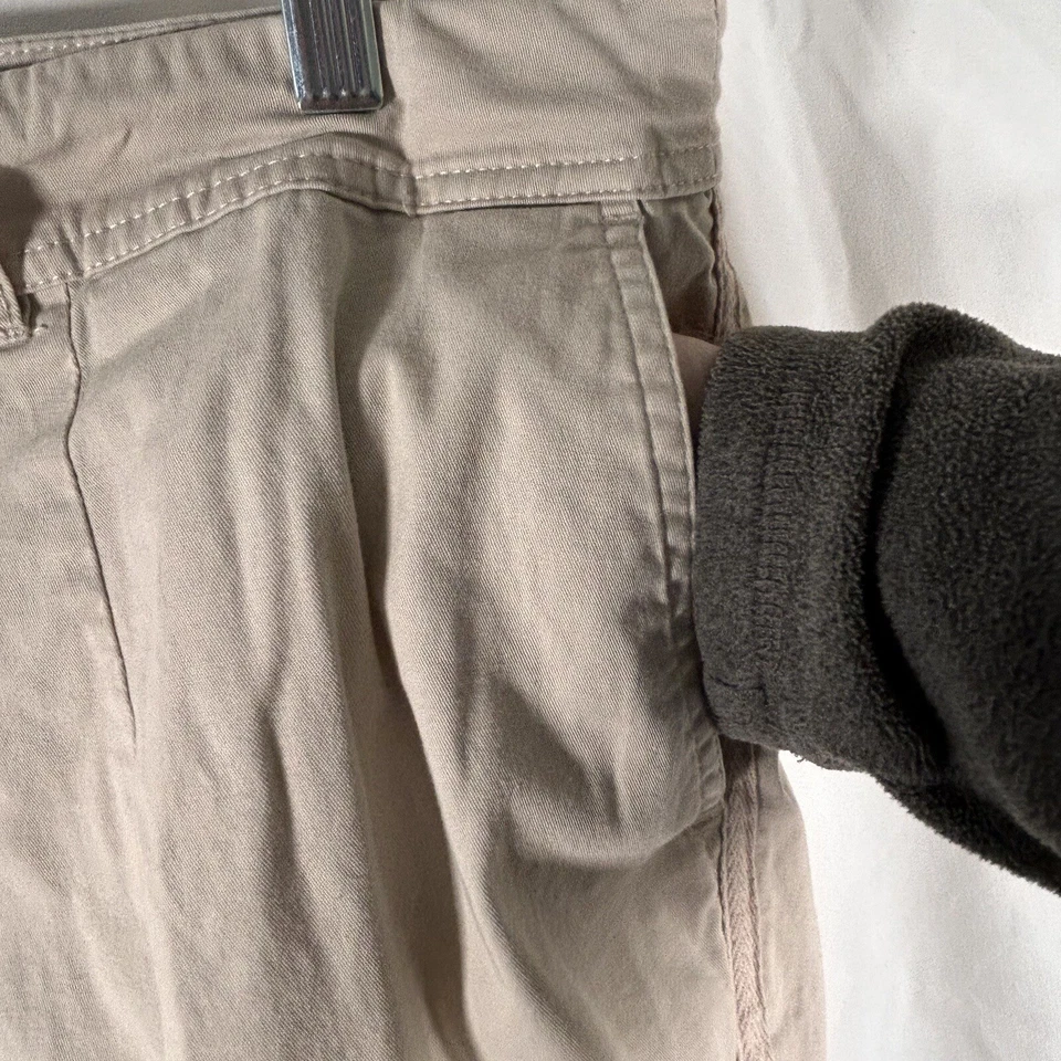 Pantalones para mujer Cato Est 1946 16 W caqui claro calce clásico mezcla de algodón tiro alto Foto 4 de 4