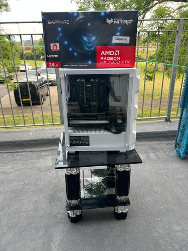 BRAND NEW! GAMING PC- AMD Radeon 7900XTX 24GB, Ryzen 7800X3D, 32GB DDR5, 1TB SSD - Picture 2 of 19