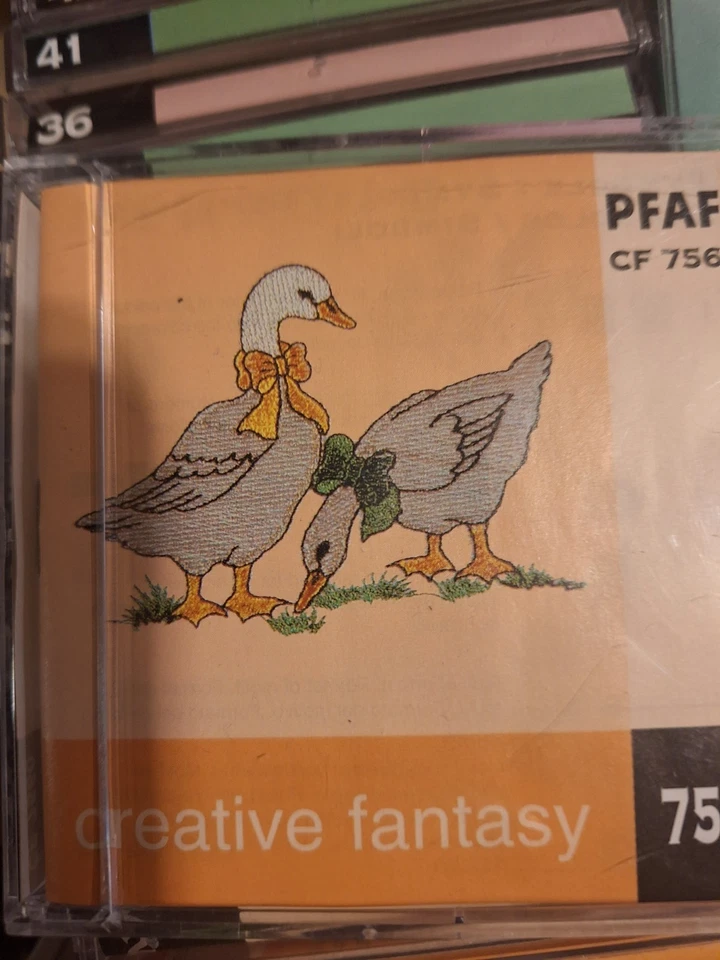 26 tarjetas creativas Pfaff + 2 aros Pfaff Foto 4 de 4