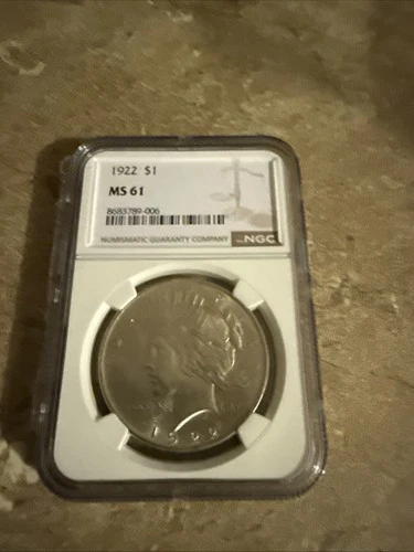 1922 $1 Peace Dollar NGC MS61