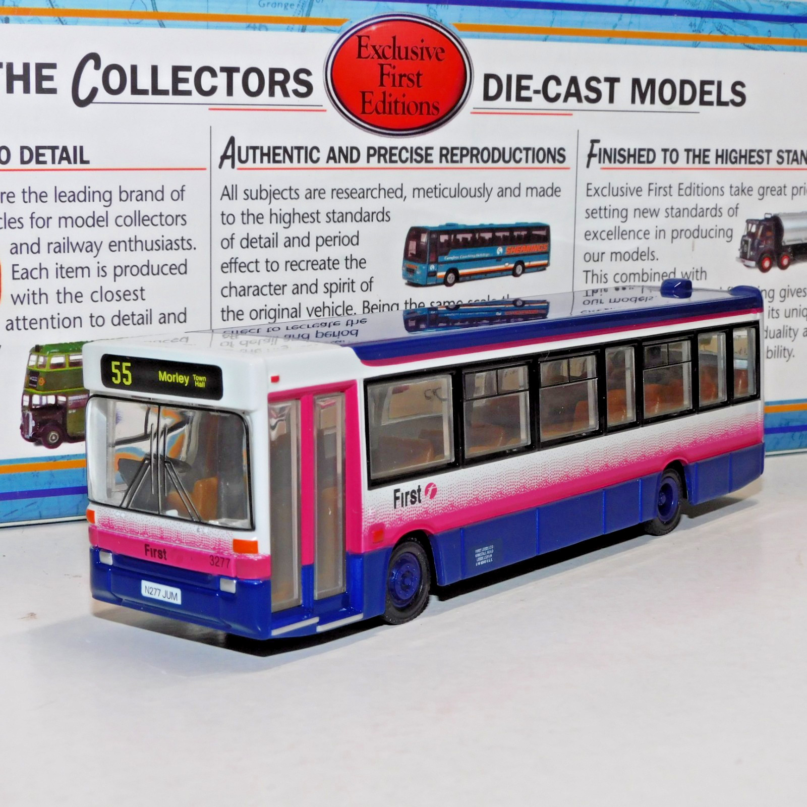 EFE PLAXTON POINTER DART BUS FIRST LEEDS ROUTE 55 MORLEY 1/76 20632DL