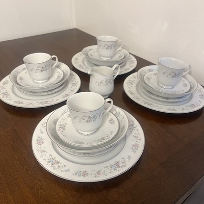 SANGO CARLTON CHINA CORSAGE PATTERN 481,  20 PC LOT, SERVES FOR 4 JAPAN