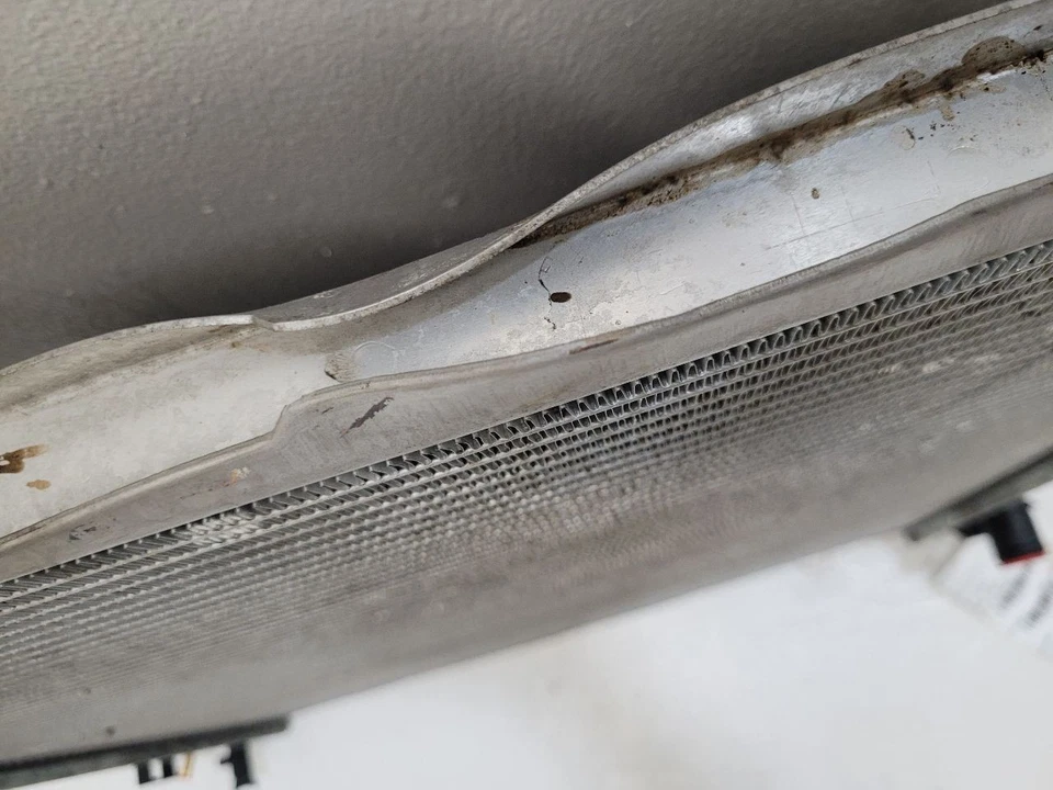 2004 - 2010 2011 - 2015 NISSAN ARMADA Radiator — 第 3/4 张图片