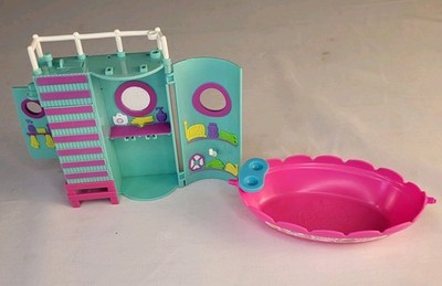 Polly Pocket Fashion Polly Changing Room + Bathtub