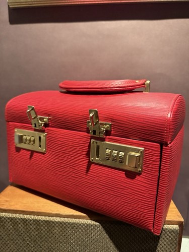Scully & Scully Italian Wave Leather Jewelry Box, Red Excellent Condition Nice! - Picture 16 of 24