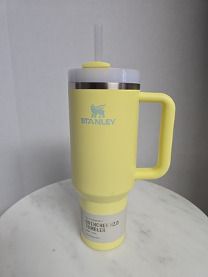 #ad Stanley Flowstate Quencher H2O Double Vacuum Insulate Tumbler 40oz Pomelo Yellow $28.00