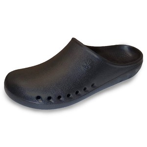 slip on clogs