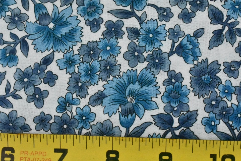 33" Long, Vintage, Blue Floral on Off-White Quilt Cotton, Northcott Silk, V456 - Image 4 of 4