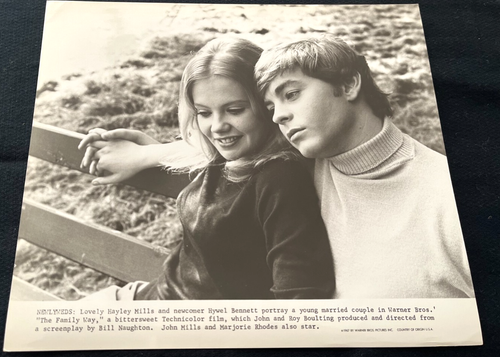THE FAMILY WAY - HAYLEY MILLS - HYWEL BENNETT - 1967 Original 8x10 NOCH