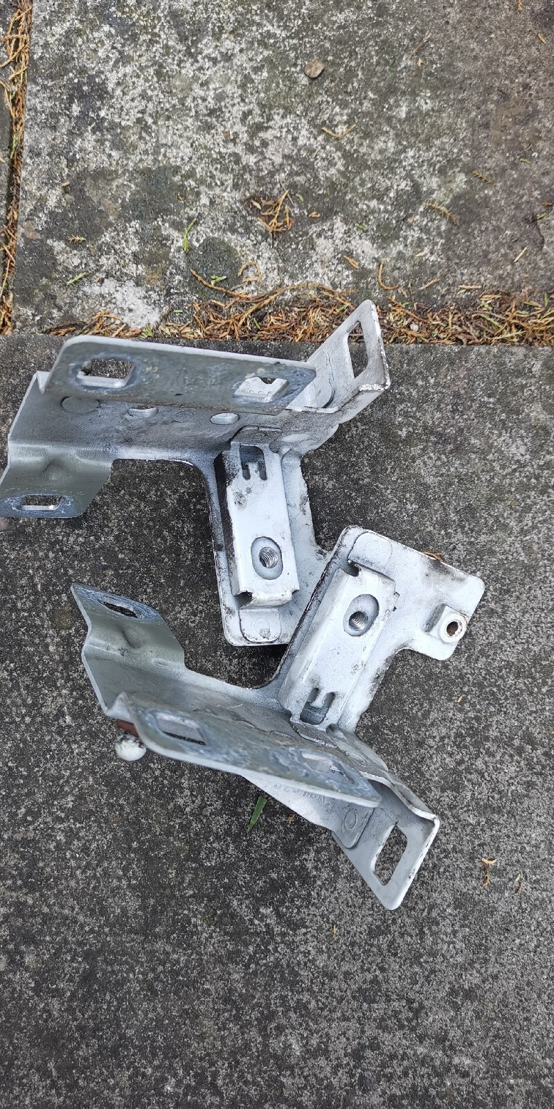 vivaro b, Traffic Mk3 2014-18 bonnet, headlight bracket Pair