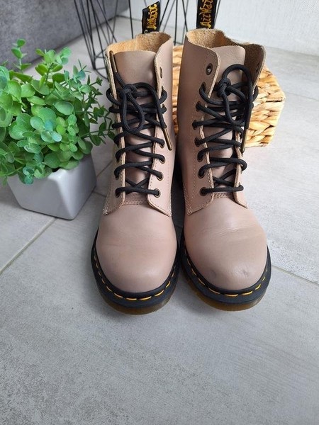 Women Dr. Martens Boots Beige Leather 39 #3KIP