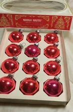 VTG SHINY BRITE RED GLASS CHRISTMAS ORNAMENTS in original box Beautiful! 12 pcs