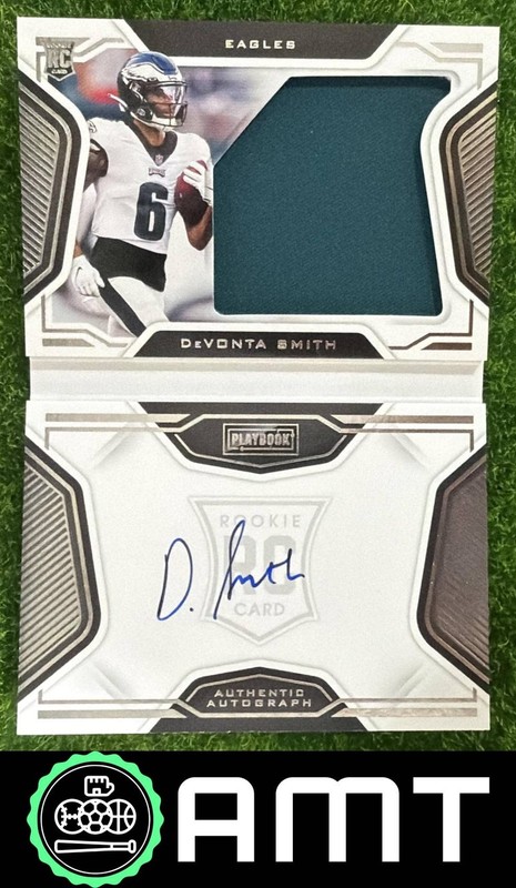 DeVonta Smith RC Jersey Auto Booklet 2021 Panini Playbook 8/149 Eagles
