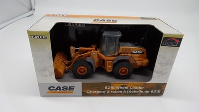 14642-1HD Ertl RC2 Case 621E Wheel Loader Radlader - 1:50