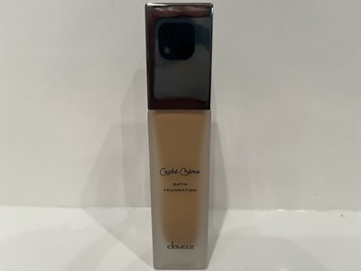 Doucce Cache Cream Satin Foundation YD11 New In Box
