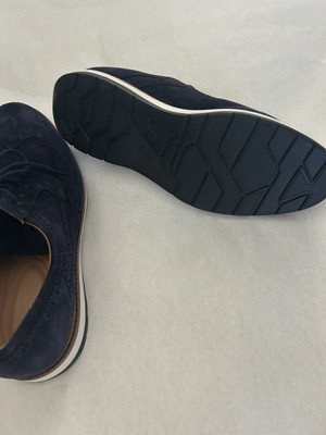 Clarks Mens Chantry Wing Navy Blue Suede Leather Wingtip  display picture 3
