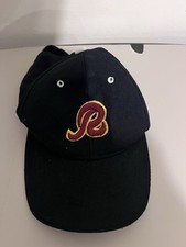 Washington Redskins Black Baseball Cap Embroidered Burgundy/Gold R Logo