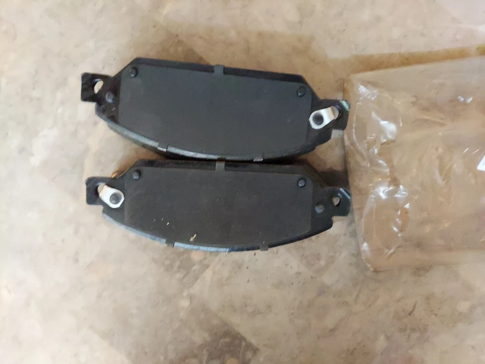 Керамические передние тормозные колодки SCD1092 подходят для Chevrolet Silverado 1500 Classic 2007 года выпуска - Изображение 3 из 4