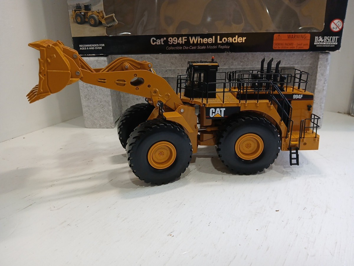 Norscot CAT 994F Wheel Loader 15-inch DieCast Model 1/50 Scale
