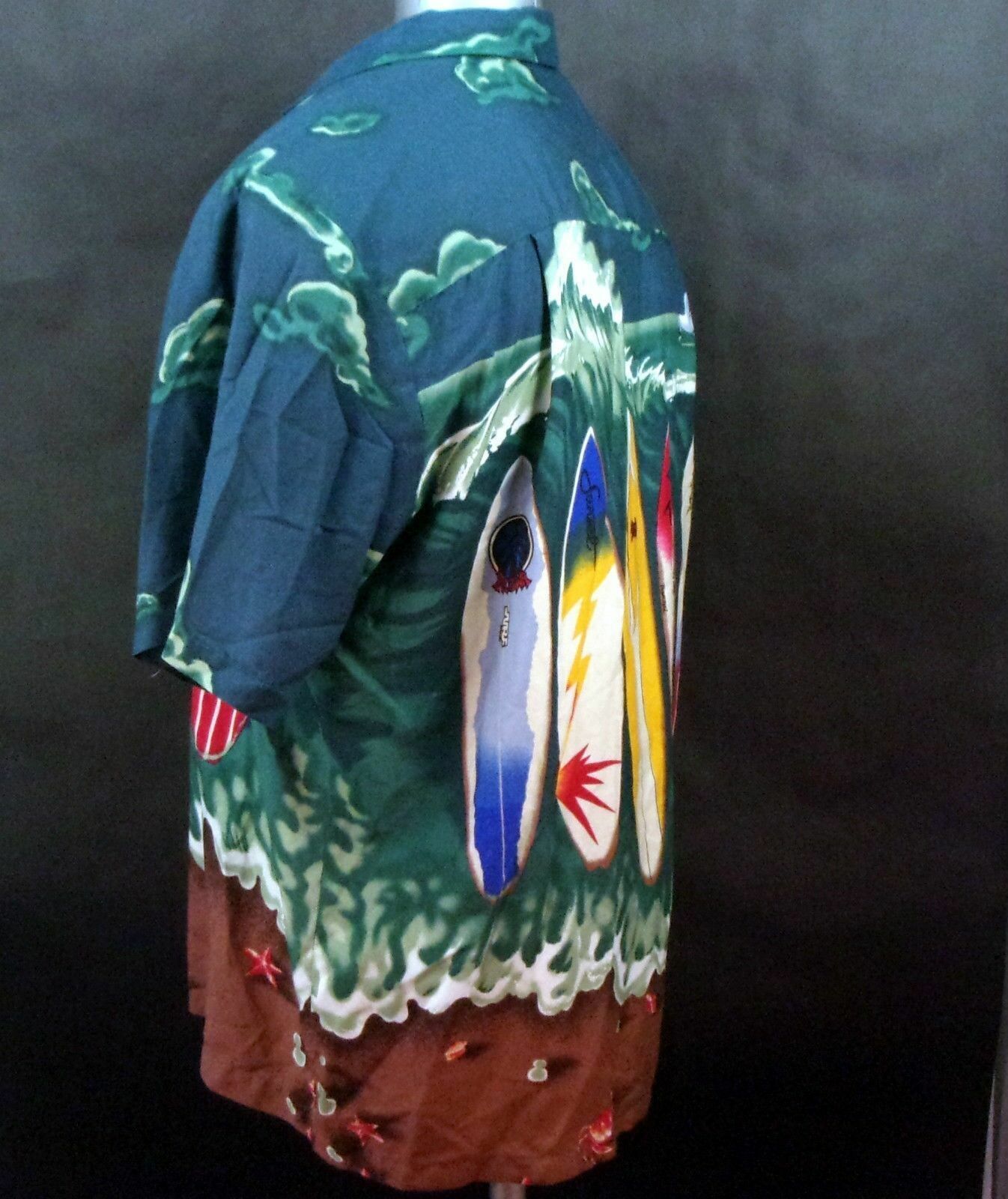 PARADISE FOUND Large Men's Button-Front  Short Sleeve SurfBoards 100% Rayon L