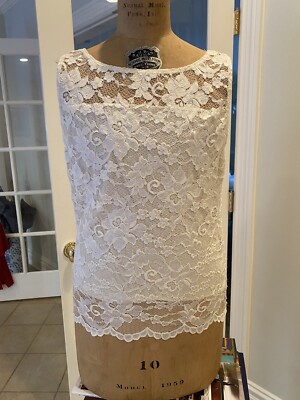 GWheels ivory lace sleeveless top, lined, with scalloped bottom, scoop nexk