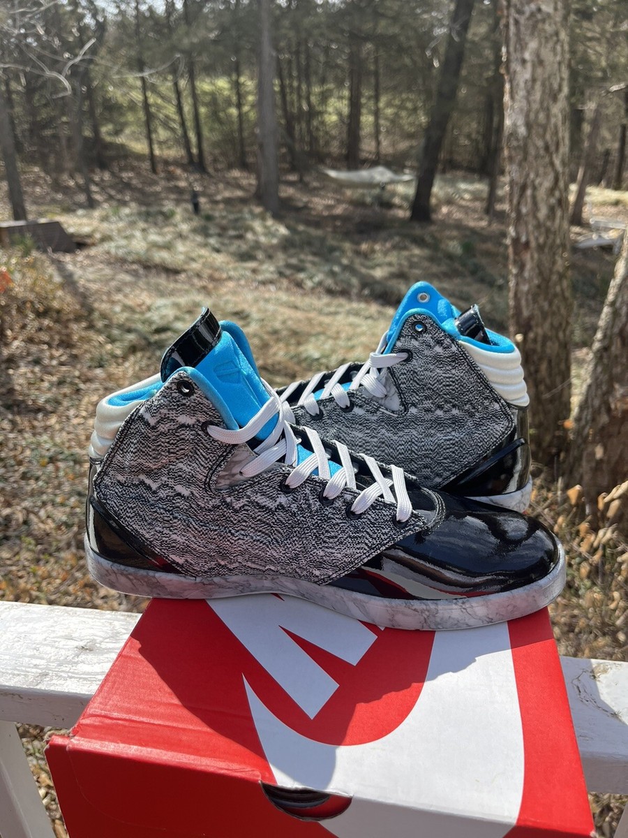 NIKE KOBE 9 NSW LIFESTYLE TXT BLACK-PURE PLATINUM DS Size 11 Kobe