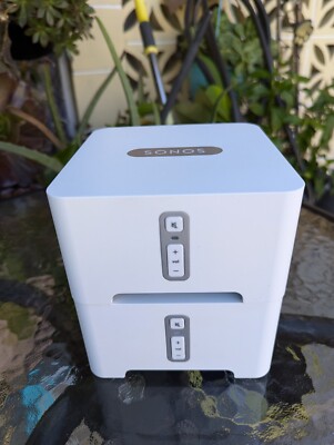 2 UNTESTED (Turns On) White Sonos (Model: Connect) Smart Wireless Music Streamer