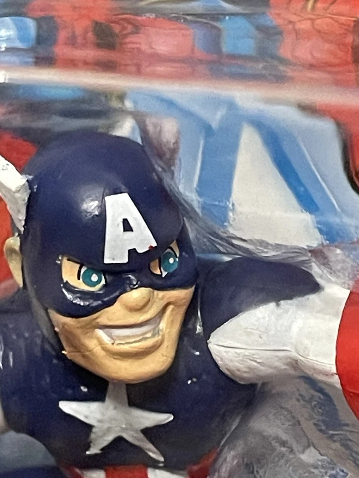 Figuras Marvel Super Hero Squad Capitán América y Calavera Roja 2008 Hasbro Foto 4 de 4