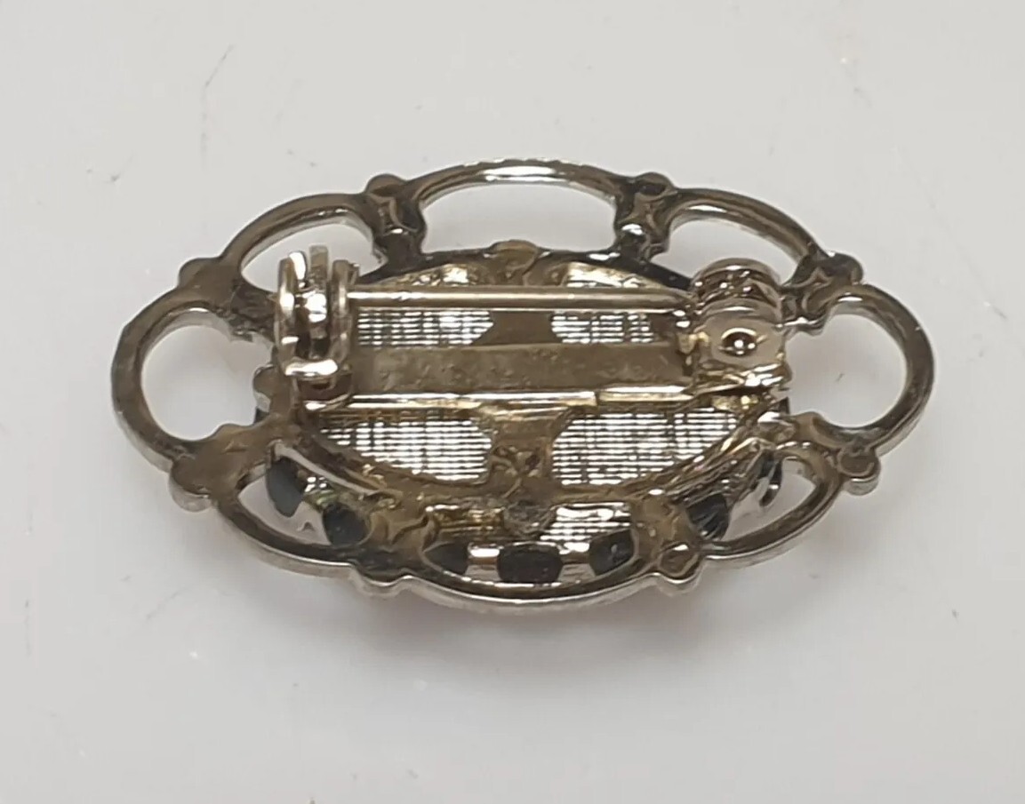 A Small Collection of Vintage Brooches eBay