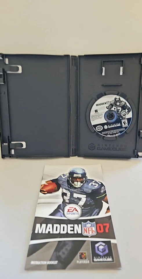 Madden NFL 07 (Nintendo GameCube, 2006) Complete - Image 3 of 3