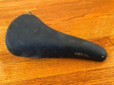 short mtb saddle