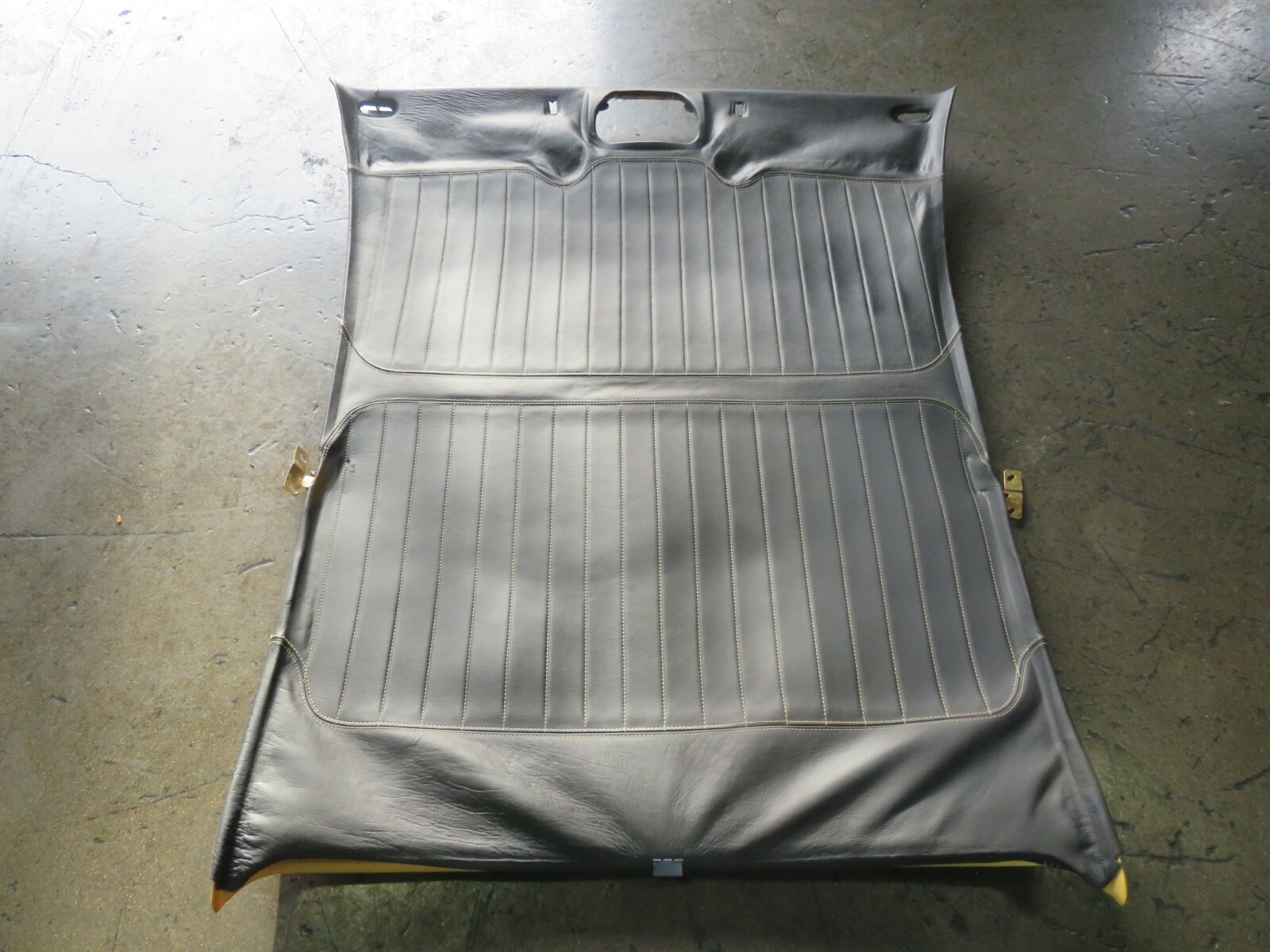 Maserati M128 Coupe, Headliner, Black, Leather, Used, Dmg, P/N 981210016
