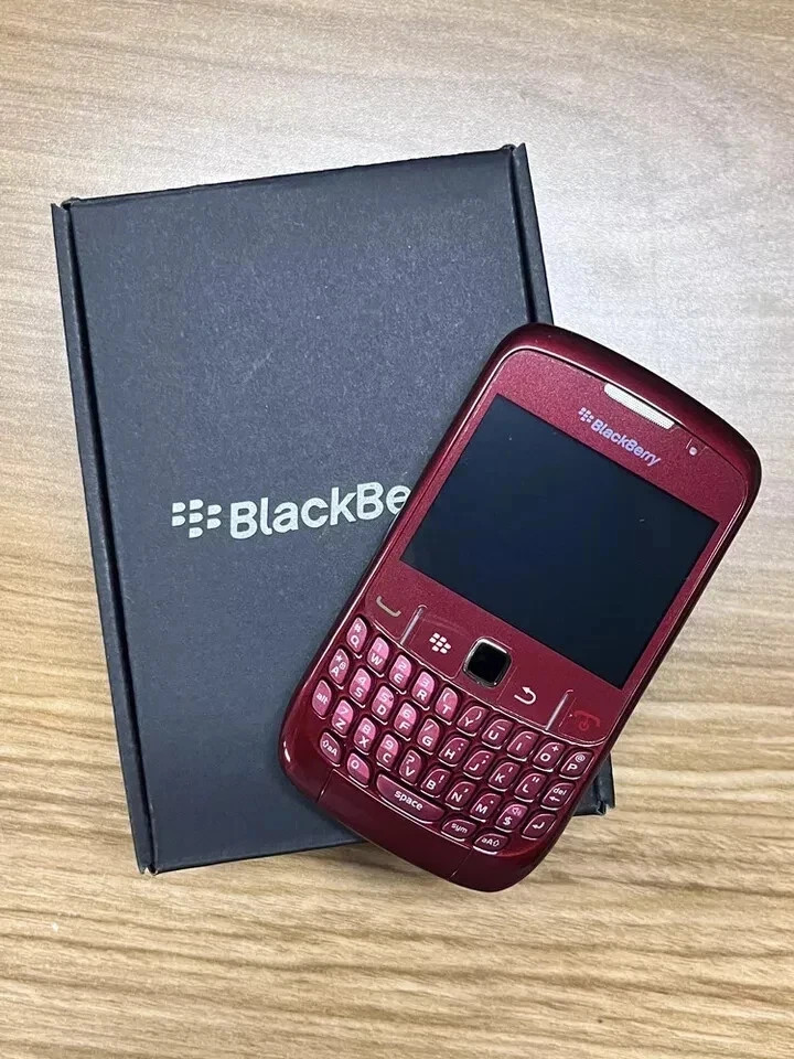 【未使用】ブラックベリー8520 BlackBerry Curve 8520 2G 256MB Unlocked Bluetooth Smartphone + 1